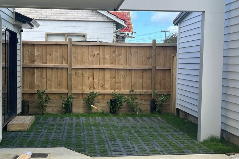 Photo of property in 3 Matukutureia Lane, Manurewa, Auckland, 2102