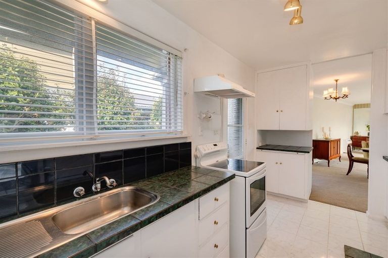 Photo of property in 131 Kendal Avenue, Burnside, Christchurch, 8053