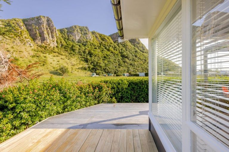 Photo of property in 15 John Ross Place, Kairakau, Elsthorpe, 4295