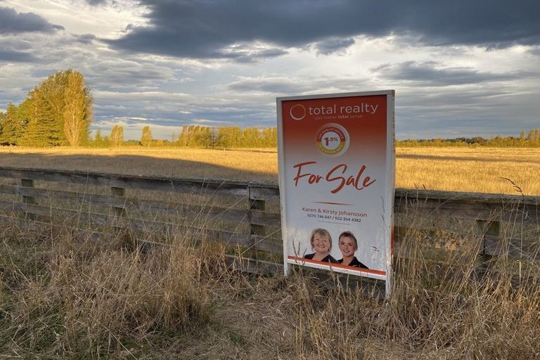 Photo of property in 27 Coldstream Road, Rangiora, 7473