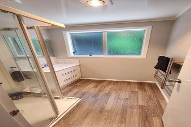 Photo of property in 80c Airlie Road, Plimmerton, Porirua, 5026