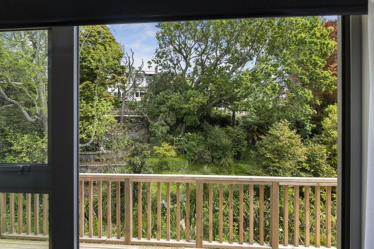 Photo of property in 96 Eliot Street, New Plymouth, 4310