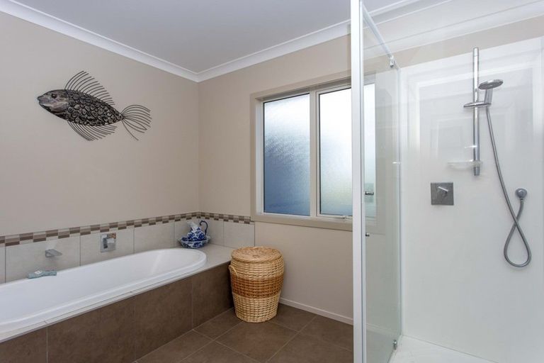 Photo of property in 21 Nicholson Drive, Kaitoke, Whanganui, 4572