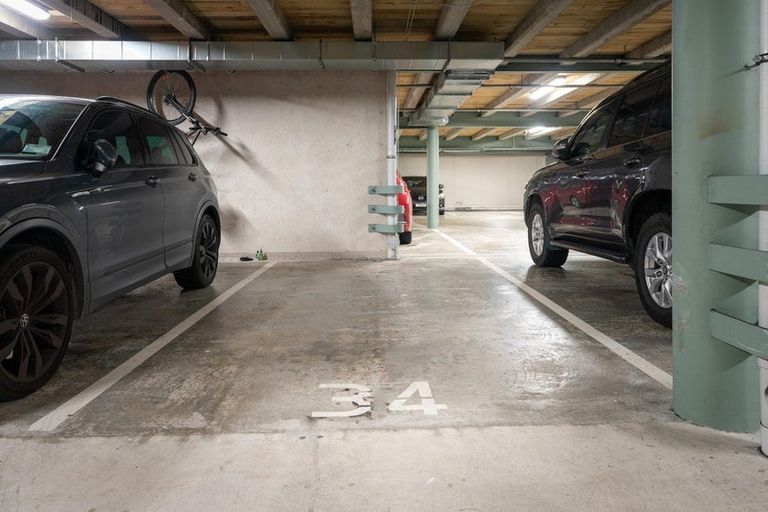 Photo of property in Republic Apartments, 4h/11 Tennyson Street, Te Aro, Wellington, 6011