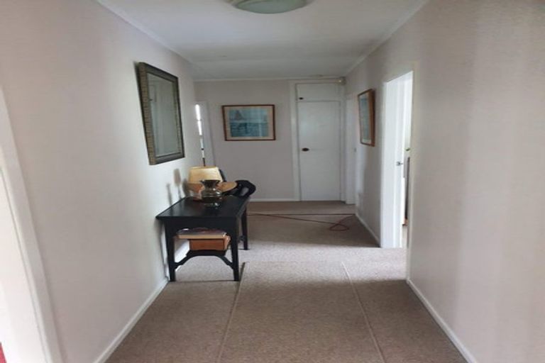 Photo of property in 1 Holmes Grove, Naenae, Lower Hutt, 5011
