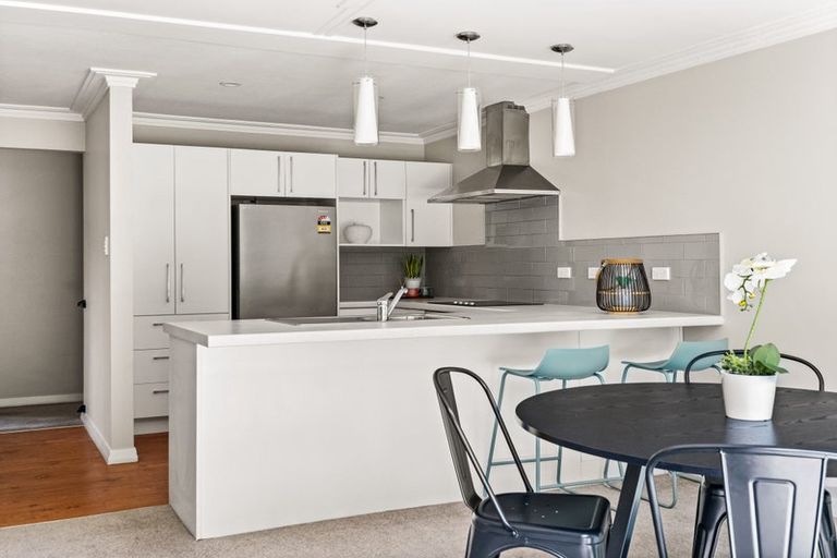 Photo of property in 2 Rona Street, Saint Kilda, Dunedin, 9012