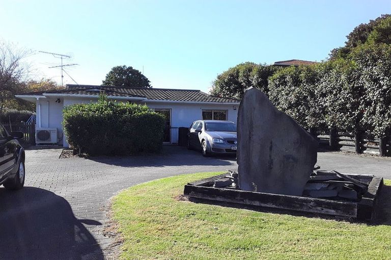 Photo of property in 73 Paerata Road, Pukekohe, 2120