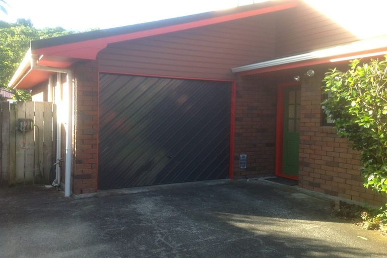 Photo of property in 85c Oxford Street, Tawa, Wellington, 5028