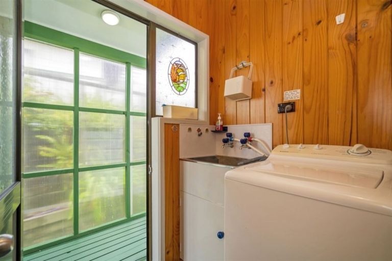 Photo of property in 15 Gray Avenue, Kuaotunu West, Whitianga, 3592