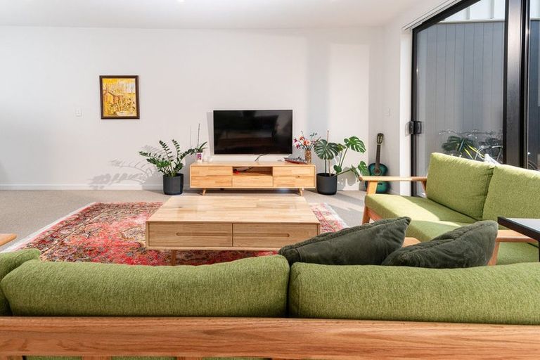 Photo of property in 2/210 Karori Road, Karori, Wellington, 6012