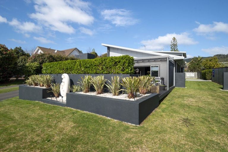 Photo of property in 19 Blackmore Drive, Lynmore, Rotorua, 3010