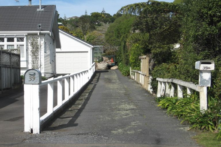 Photo of property in 39a Braithwaite Street, Karori, Wellington, 6012