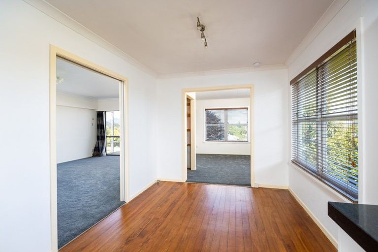 Photo of property in 56 Wallath Road, Westown, New Plymouth, 4310