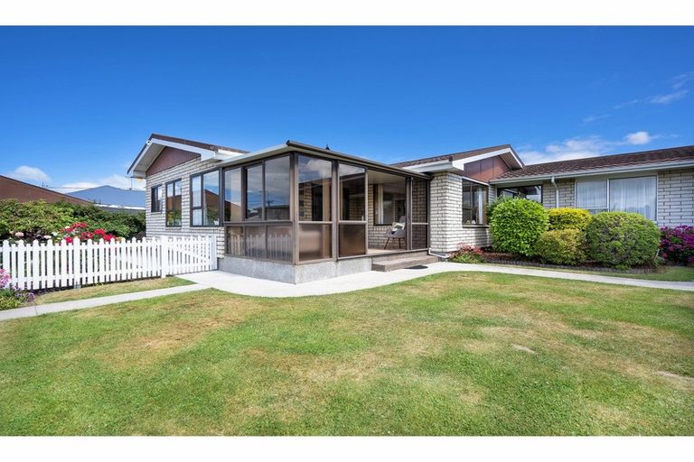 Photo of property in 85 Hargood Street, Woolston, Christchurch, 8062