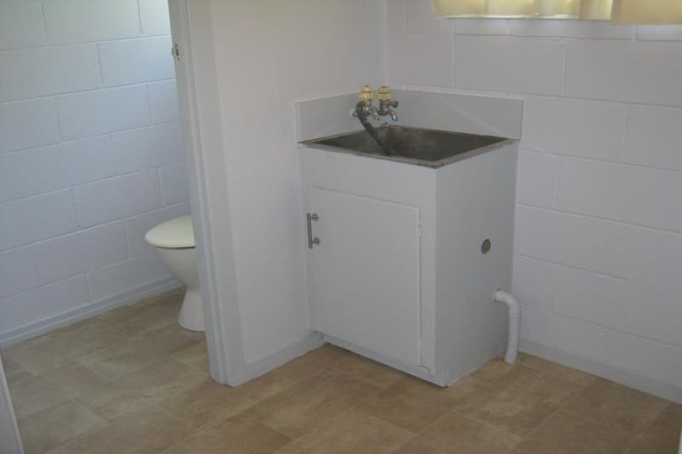 Photo of property in 3/9 Paris Place, Birkenhead, Auckland, 0626