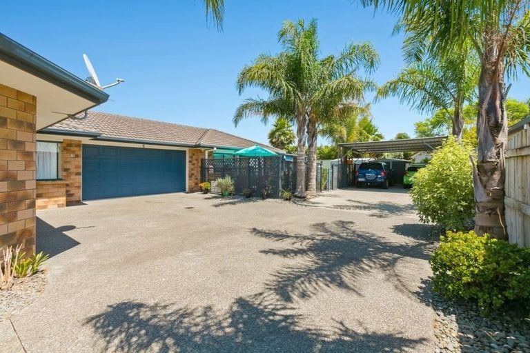 Photo of property in 10 Lamia Grove, Papamoa Beach, Papamoa, 3118