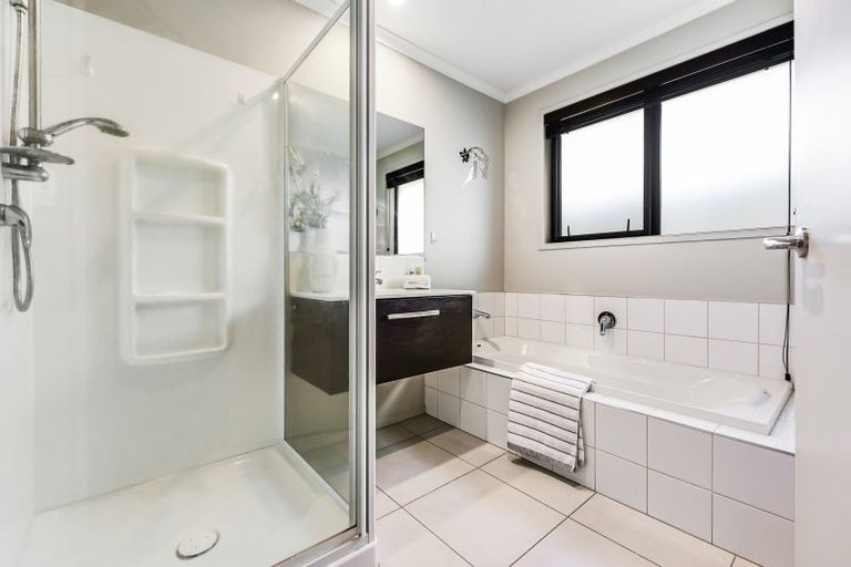 Photo of property in 3 Northbrook Glen, Flagstaff, Hamilton, 3210