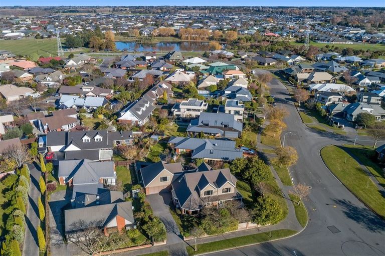 Photo of property in 2 Lancewood Drive, Halswell, Christchurch, 8025
