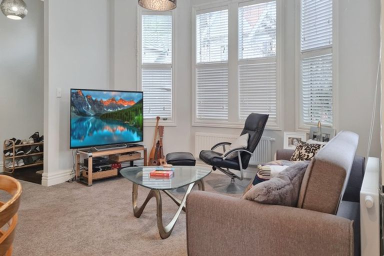 Photo of property in 49 Tinakori Road, Thorndon, Wellington, 6011