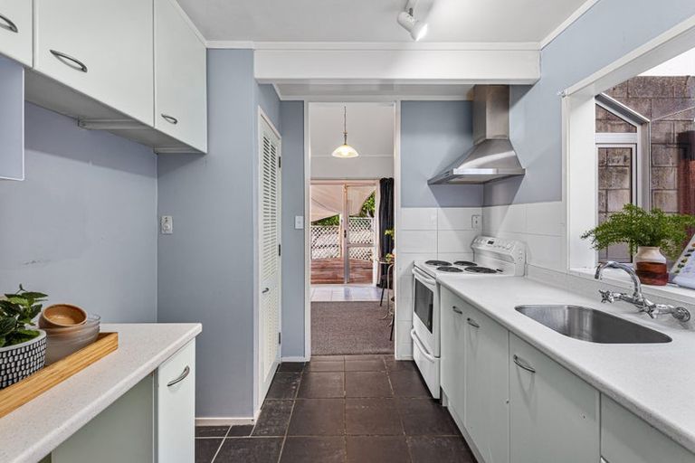 Photo of property in 1/116 Prince Regent Drive, Half Moon Bay, Auckland, 2012