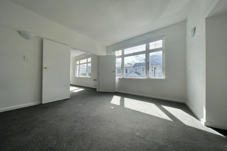 Photo of property in Hobson Flats, 1/1 Hobson Street, Pipitea, Wellington, 6011