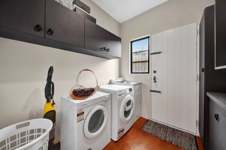 Photo of property in 35 Maire Street, Hawera, 4610