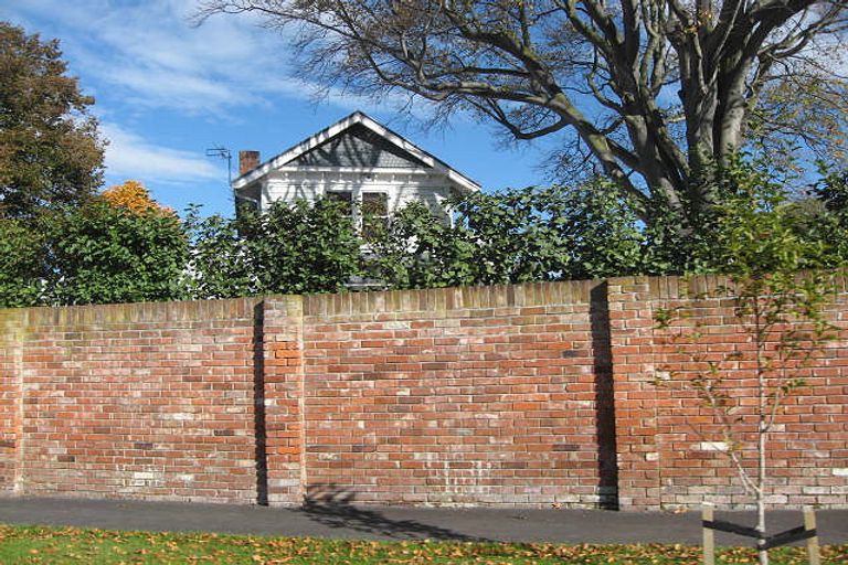 Photo of property in 15 Thornycroft Street, Fendalton, Christchurch, 8052