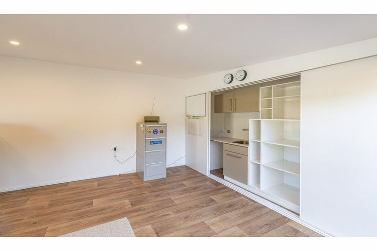 Photo of property in 33 Burnett Street, Oxford, 7430