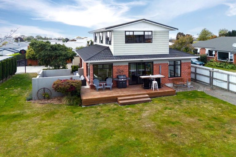 Photo of property in 98a Avenue Road, West End, Timaru, 7910