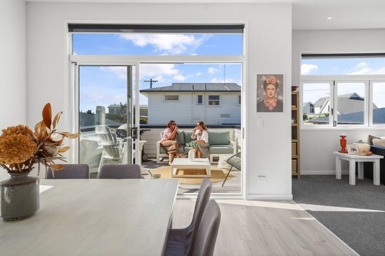 Photo of property in 22a Karewa Parade, Papamoa Beach, Papamoa, 3118