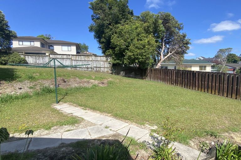 Photo of property in 7 Widmore Drive, Massey, Auckland, 0614