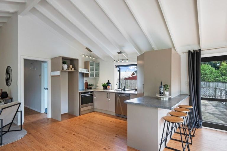 Photo of property in 372 Arapaepae Road South, Levin, 5571