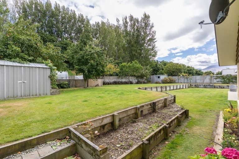 Photo of property in 33 Sylvan Street, Lake Hayes, Queenstown, 9304