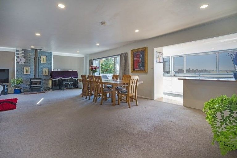 Photo of property in 233 Point View Drive, Dannemora, Auckland, 2016
