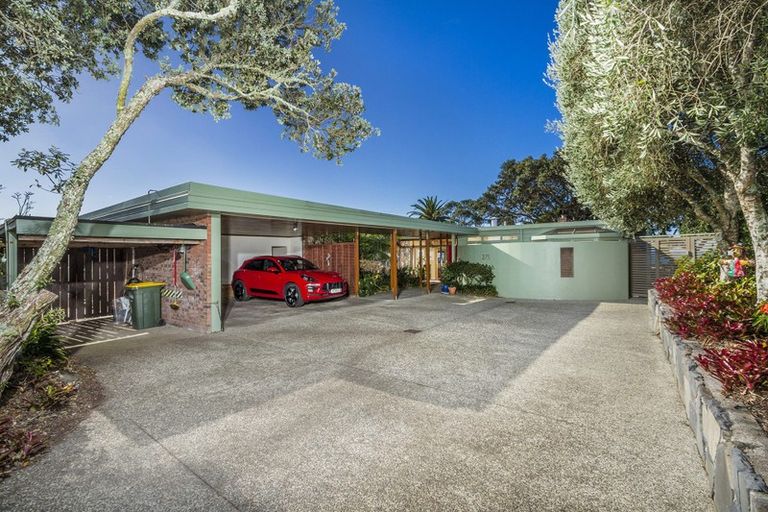 Photo of property in 275 Beach Road, Campbells Bay, Auckland, 0630