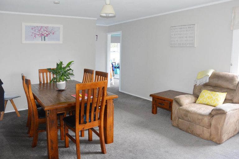 Photo of property in 37 Allan Road, Burgess Park, New Plymouth, 4371