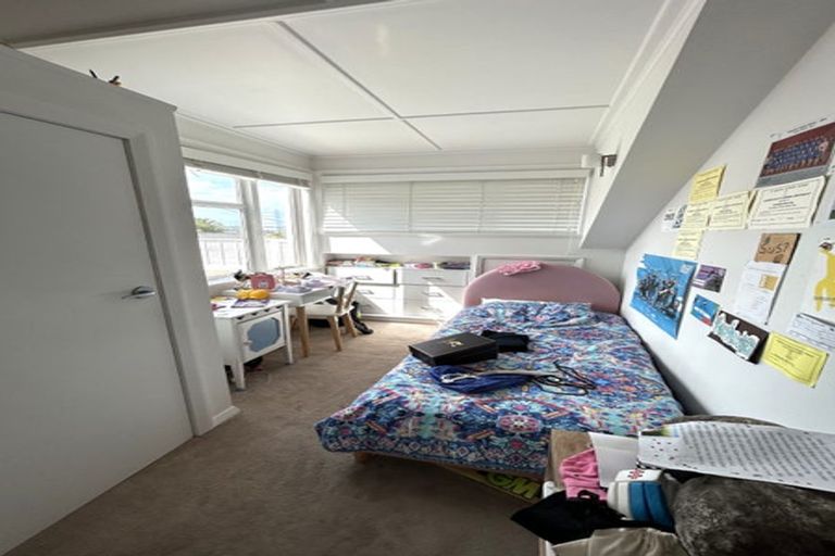 Photo of property in 132 Kohimarama Road, Kohimarama, Auckland, 1071