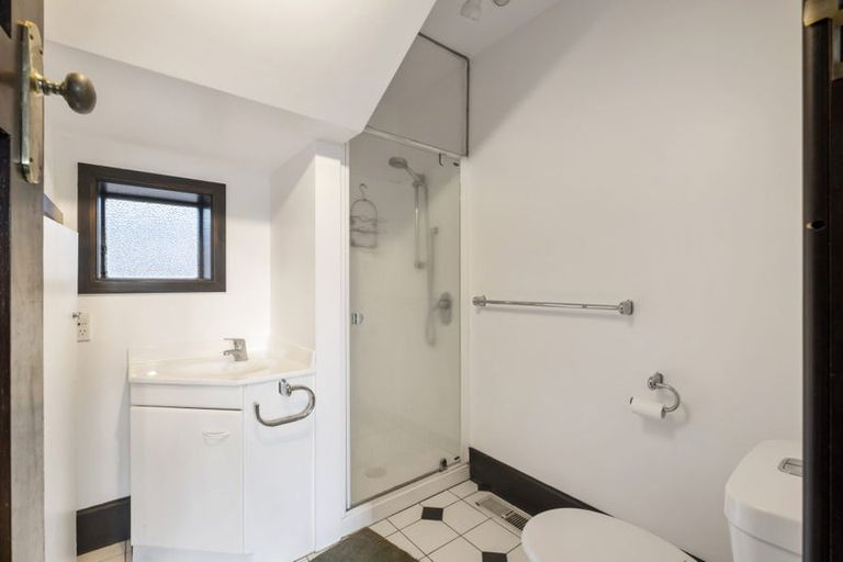 Photo of property in 5 Lewisville Terrace, Thorndon, Wellington, 6011