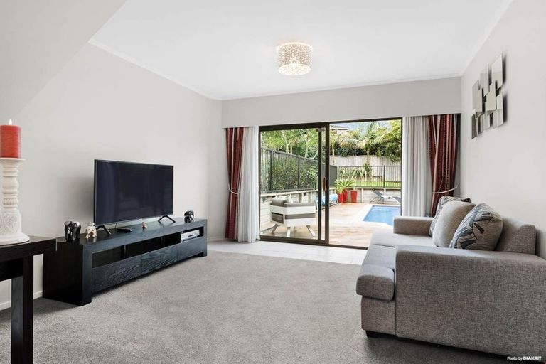 Photo of property in 17 Amante Crescent, Mairangi Bay, Auckland, 0630