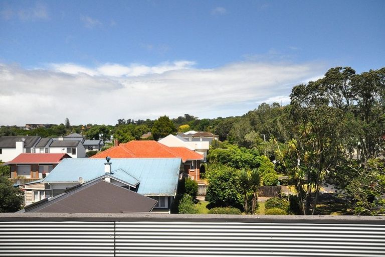 Photo of property in 7/2 Atarangi Road, Greenlane, Auckland, 1051