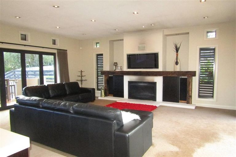 Photo of property in 136 Upper Harbour Drive, Greenhithe, Auckland, 0632