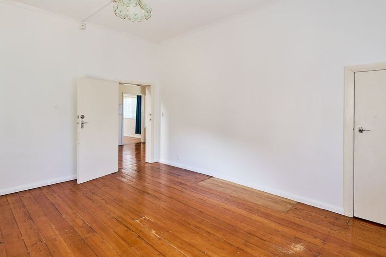 Photo of property in 81 Hill Street, Thorndon, Wellington, 6011
