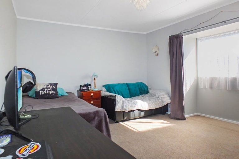 Photo of property in 16a Shortt Street, Foxton Beach, Foxton, 4815