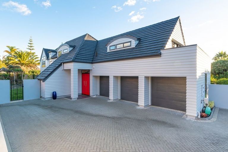 Photo of property in 61 Manor Park, Sunnyhills, Auckland, 2010