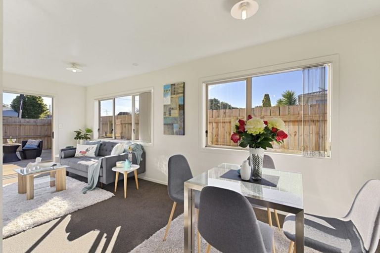 Photo of property in 73 Settlement Road, Papakura, 2110