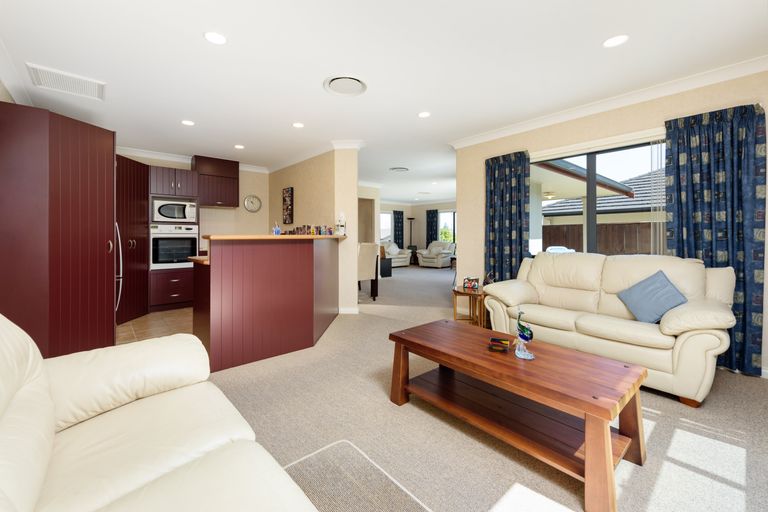 Photo of property in 41 La Colina Place, Bethlehem, Tauranga, 3110