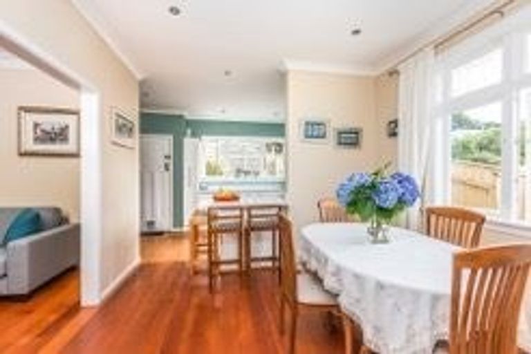 Photo of property in 30 Collingwood Street, Ngaio, Wellington, 6035