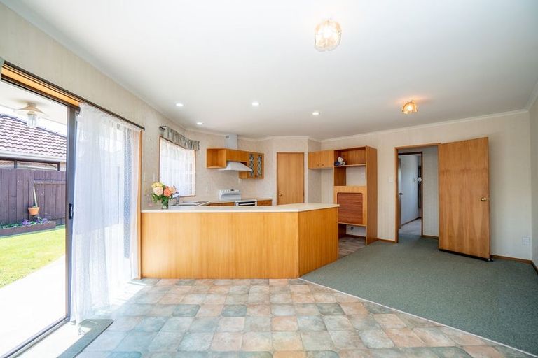 Photo of property in 5 Seville Court, Terrace End, Palmerston North, 4410