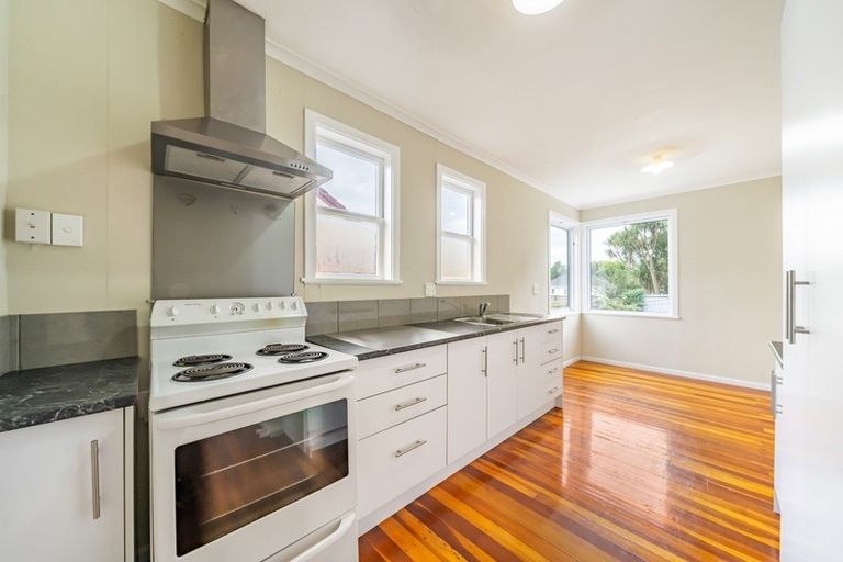 Photo of property in 4 Collett Street, Naenae, Lower Hutt, 5011