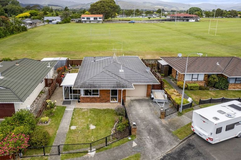 Photo of property in 8b Alexander Place, Otaki, 5512